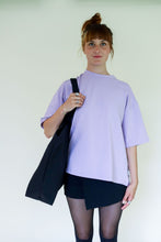 Lade das Bild in den Galerie-Viewer, Shirt Flieder