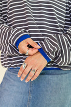 Lade das Bild in den Galerie-Viewer, Sweatshirt gestreift