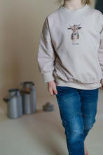 Lade das Bild in den Galerie-Viewer, Sweatshirt "Milch"