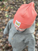 Lade das Bild in den Galerie-Viewer, Mütze "Schmetterling"
