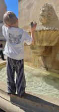 Lade das Bild in den Galerie-Viewer, Shirt Schmetterling