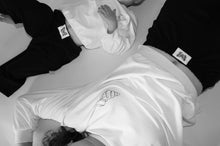 Lade das Bild in den Galerie-Viewer, Sweatshirt "Raupe"
