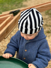 Lade das Bild in den Galerie-Viewer, Beanie "gestreift"