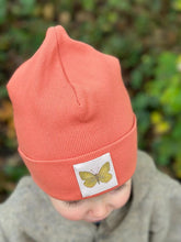 Lade das Bild in den Galerie-Viewer, Mütze "Schmetterling"