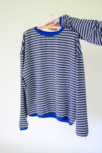 Lade das Bild in den Galerie-Viewer, Sweatshirt gestreift
