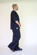 Lade das Bild in den Galerie-Viewer, Shirt Schwarz
