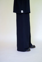 Lade das Bild in den Galerie-Viewer, Hose
