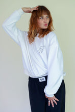 Lade das Bild in den Galerie-Viewer, Sweatshirt „Raupe“
