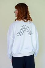 Lade das Bild in den Galerie-Viewer, Sweatshirt „Raupe“
