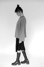 Lade das Bild in den Galerie-Viewer, Longsleeve gestreift
