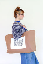 Lade das Bild in den Galerie-Viewer, Tasche karamell
